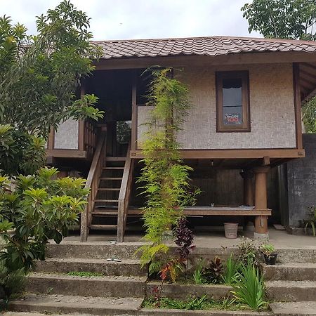 Radiya Guesthouse Sembalunlawang Esterno foto
