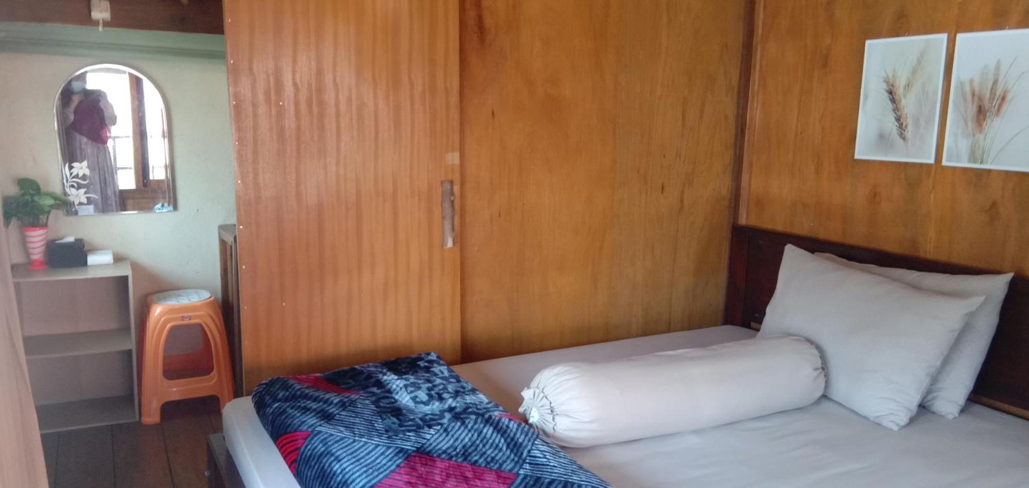 Radiya Guesthouse Sembalunlawang Esterno foto